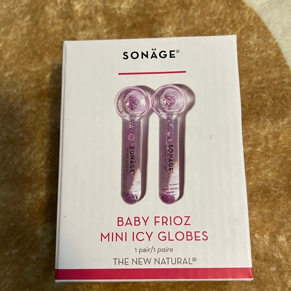 Baby Frioz Mini Icy Globes by Sonäge brand new in box!